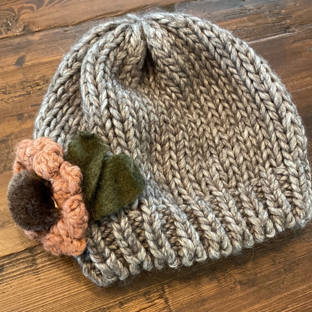 GIRLS YOUTH WOOL KNIT BEENIE (made in Italy)